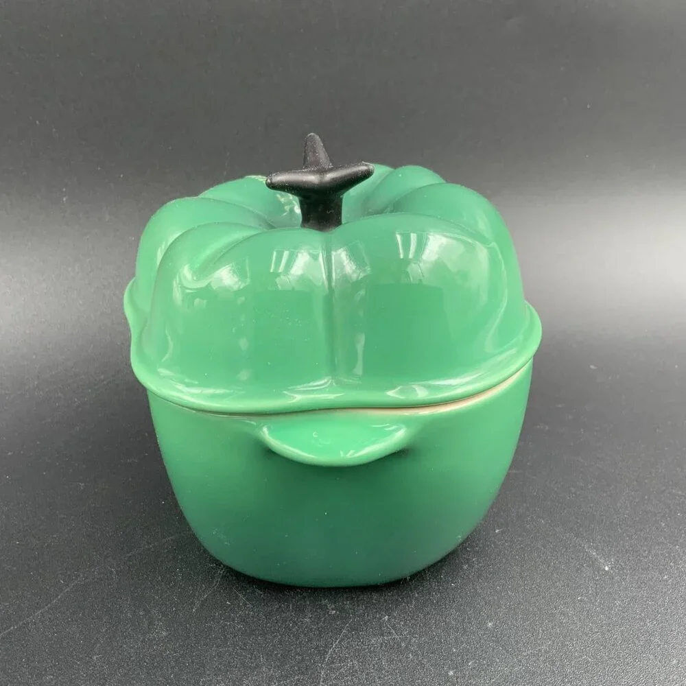 Le Creuset Green Bell Pepper Petite Casserole Stoneware Cocotte